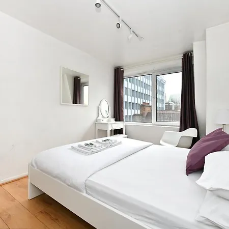 Oxford Street & Carnaby - Soho Abode Londra