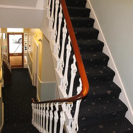 Hotel Melbourne House 3*