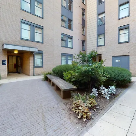 Apartment Private Bedrooms With Shared Kitchen And At Iq Tufnell House In *