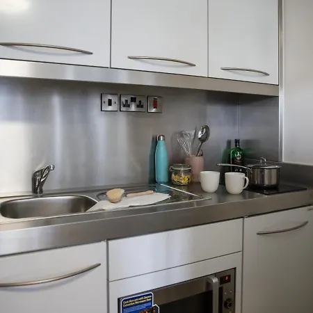 Apartment At Iq Bankside In London