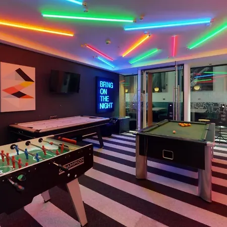 Apartment Trendy At Iq Hammersmith In London
