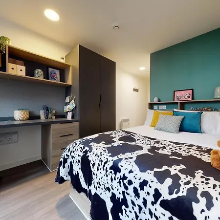 For Students Only Private Bedrooms With Shared Kitchen, And At Canvas Walthamstow In Londres