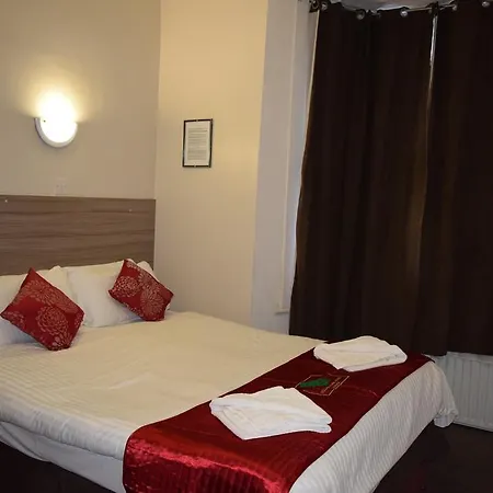 Hotel Holland Park 3*