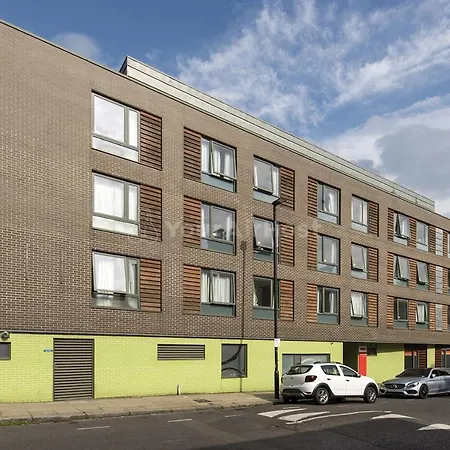 Spacious At Axo Camden In *