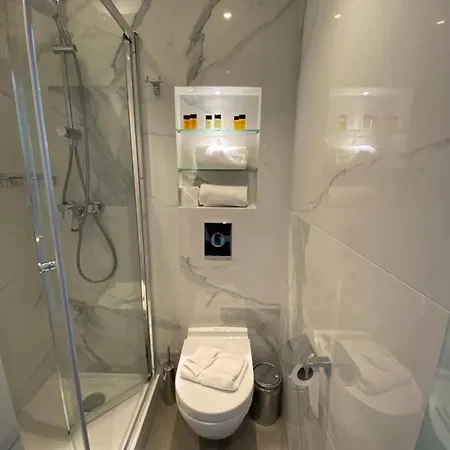 Hotel Rove London