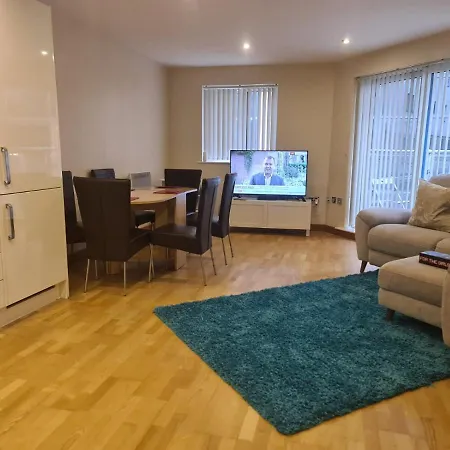 Apartment Red Naxela Canary Wharf London