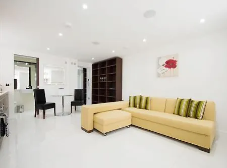 Apartment Albany House Central London