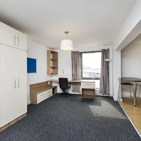 Apartment Spacious At Axo Camden In *