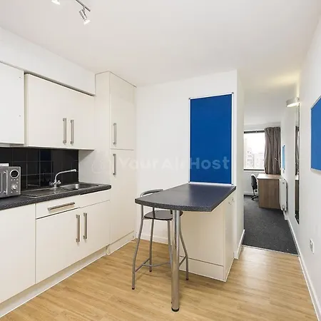 Apartment Spacious At Axo Camden In London