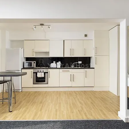 Spacious At Axo Camden In *