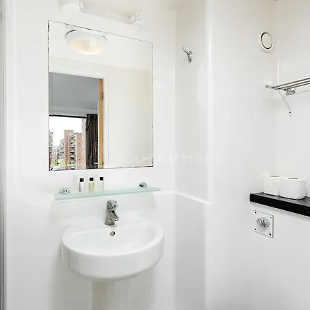 Spacious At Axo Camden In *