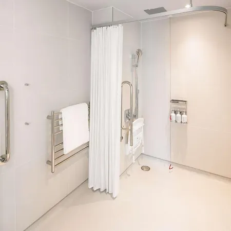 Hotel Yotel 4*