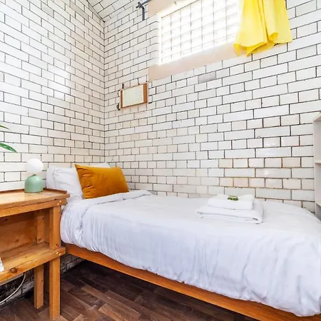 Lotus Guesthouse In Jamyang Buddhist Center Affittacamere *
