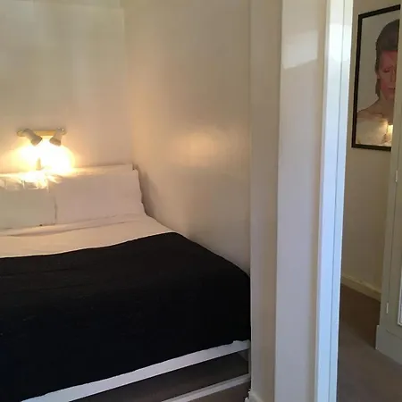 Marble Effra Court Apartman London
