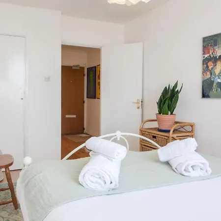 Pass The Keys Spacious 2bedroom Flat With Views In Bridge * London