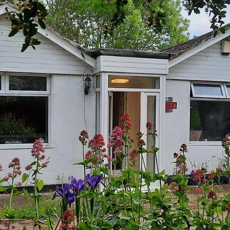Love And Peace Cottages