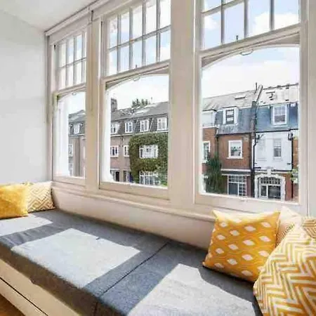 Luxury In Belsize Park * London