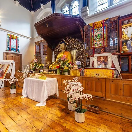 Lotus Guesthouse In Jamyang Buddhist Center *