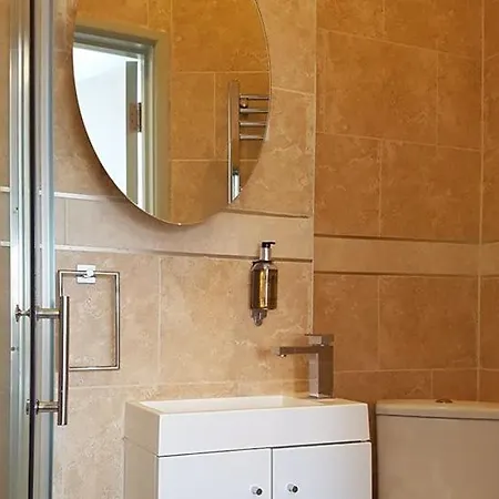 Forest House Hotel 3*