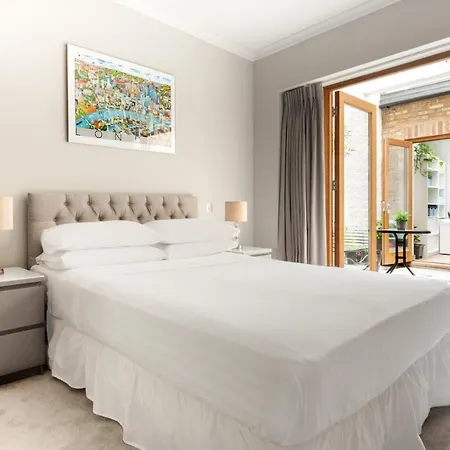 Red Lion Square By Onefinestay *