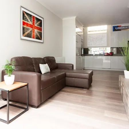 Red Lion Square By Onefinestay *