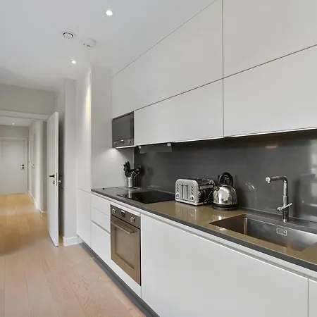 Vauxhall Bridge Road By Aeria *
