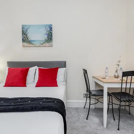 Oxford Street Homestay