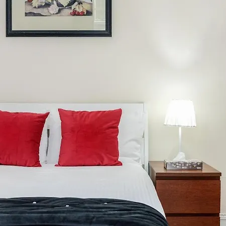 Homestay Oxford Street *