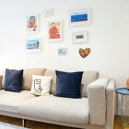 Bright Chelsea Garden Nest Apartment