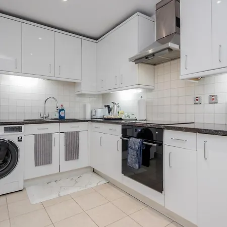 Homestay Oxford Street London