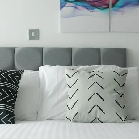 Skyvillion - 3bed Penthouse Near Airport, O2 Arena, Excel Centre With Parking Apartment