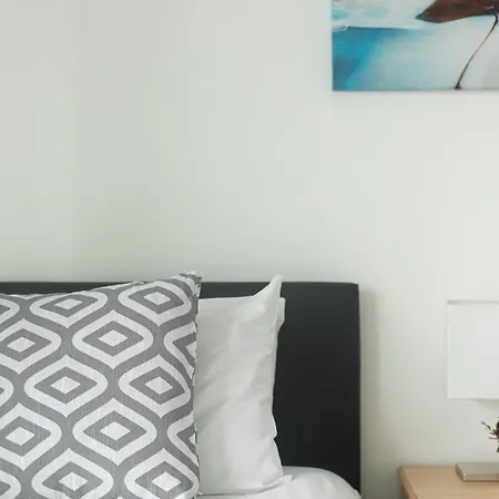 Skyvillion - 3bed Penthouse Near Airport, O2 Arena, Excel Centre With Parking Apartment