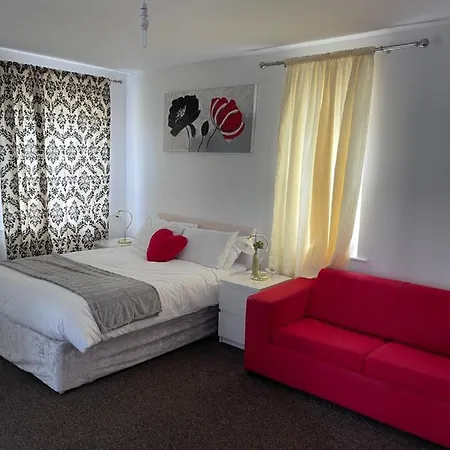 Holiday home Barking,dagenham Leisure And Contractors *