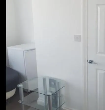 London Smarty Rm * Thornton Heath