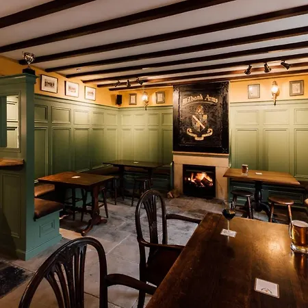 Bed & Breakfast The Milbank Arms 3*