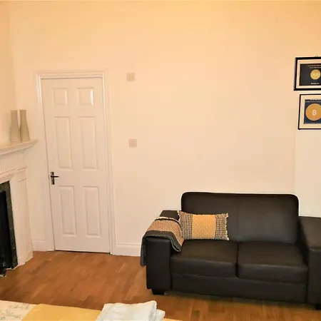 Apartment The Courtfield Plaza