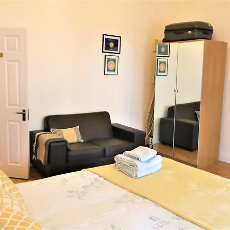 Apartment The Courtfield Plaza London