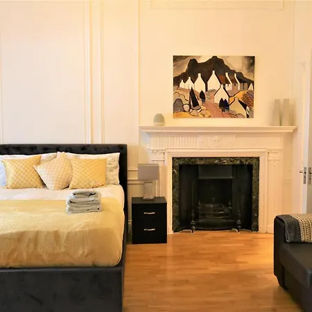 Apartment The Courtfield Plaza