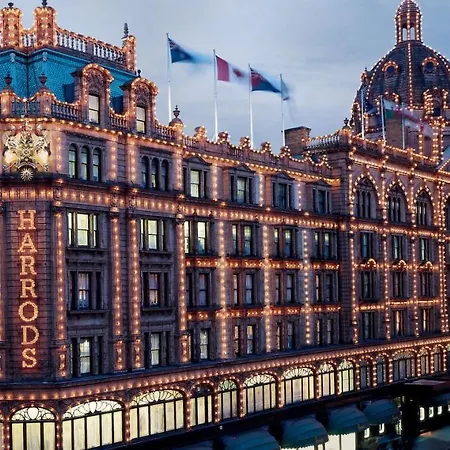 The Courtfield Plaza * London