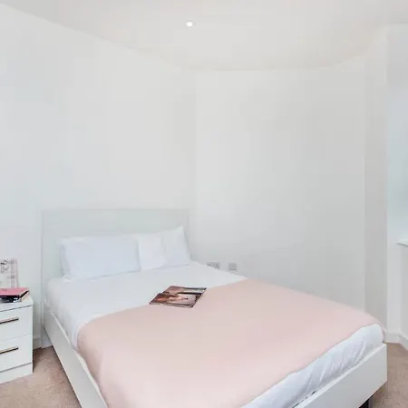 The Hub Harrow Modern City Center Apartments * Harrow