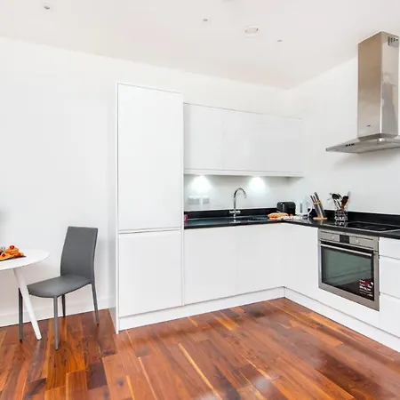 Apartment The Hub Harrow Modern City Center Apartments *