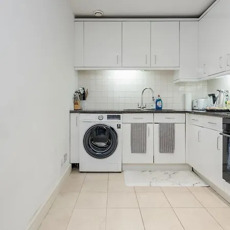 Homestay Oxford Street London