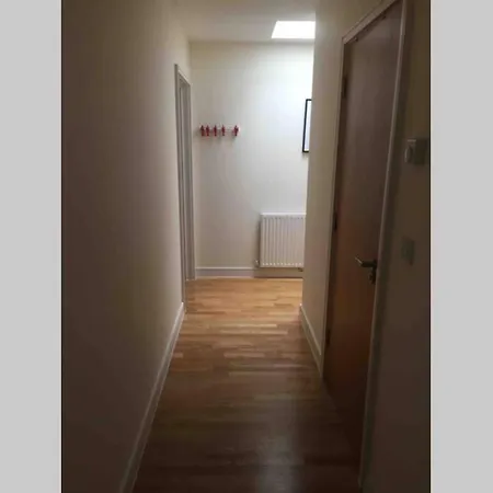 Apartment Charming Flat In Golders Green With Parking Space London