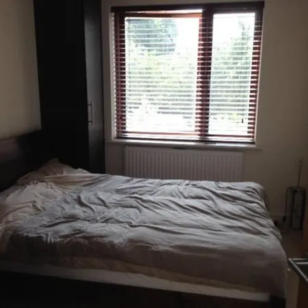 Charming Flat In Golders Green With Parking Space Apartment London