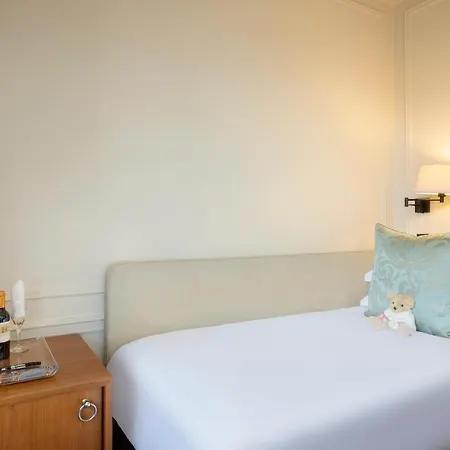 Sloane Square 4*