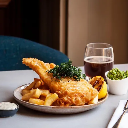 The Clermont London, Victoria