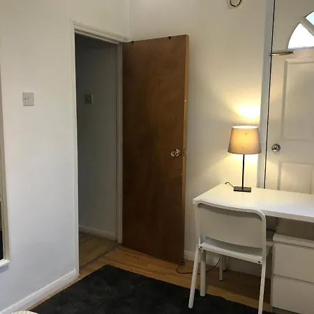 Lovely Budget Double Ensuite In Bricklane