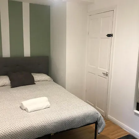 Lovely Budget Double Ensuite In Bricklane *