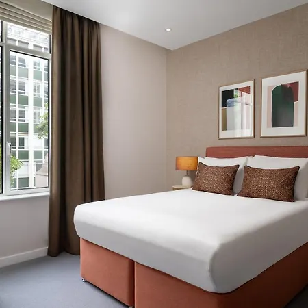 The Lincoln Aparthotel London