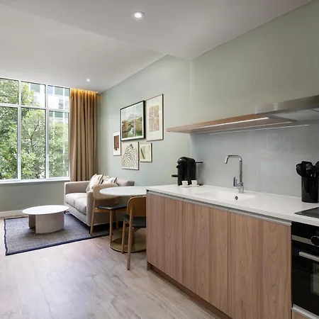 The Lincoln Aparthotel